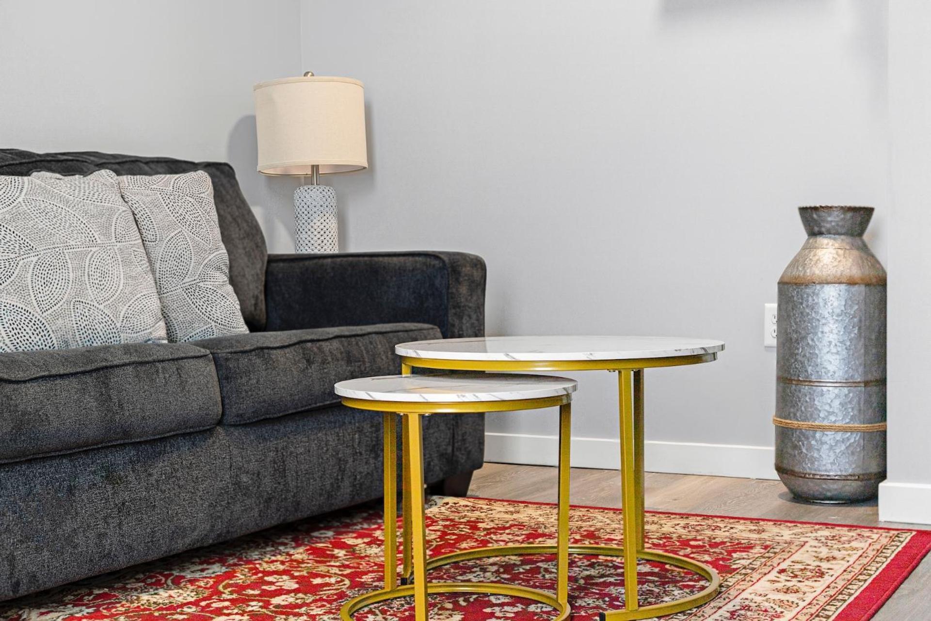 Furnished Apartments Near Encore Everett Room photo